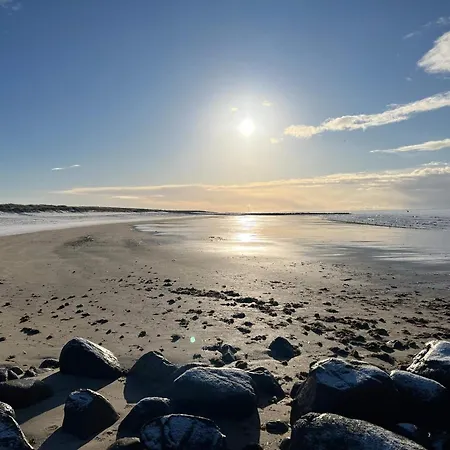 5 Person In Blavand-by Traum