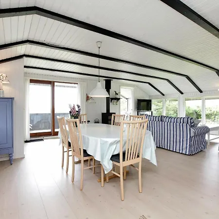 Holiday home 5 Person In Bl Vand